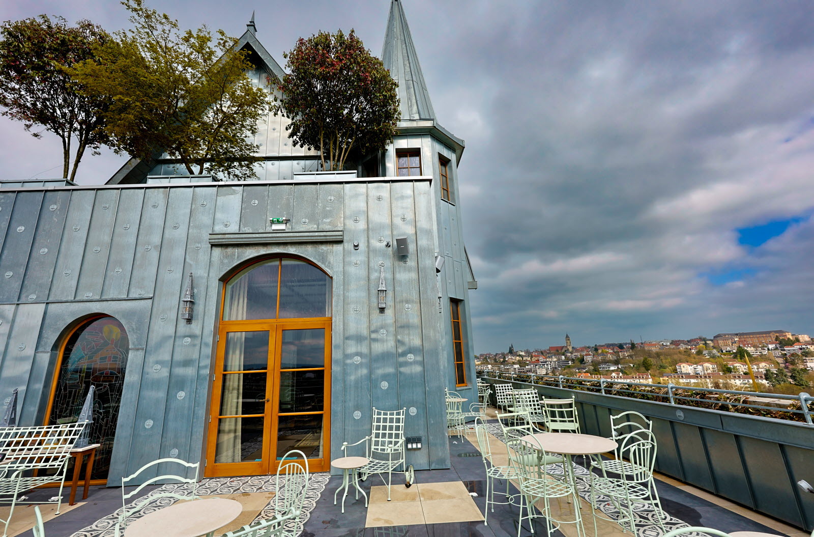 Photos. Metz : les premières photos de la Maison Heler, l'hôtel surréaliste signé Philippe Starck