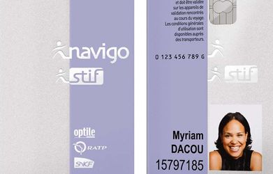 Le nouveau titre de transport, mi-parme mi-argent, et plus graphique.